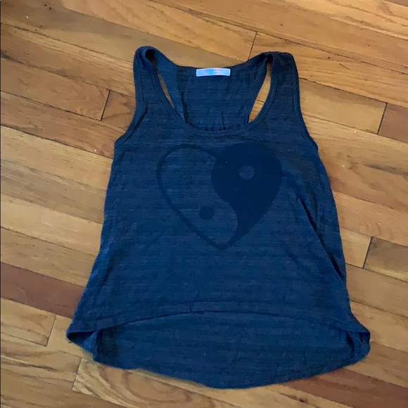 Yin Yang Heart Hi/Lo Tank - Picture 1 of 5
